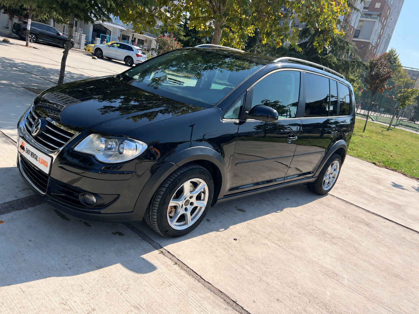Easy Rental Albania Volkswagen Touran